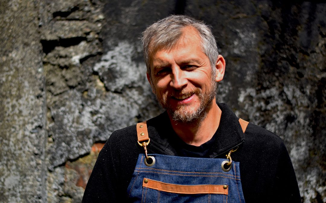 Gonzalo Gutiérrez: el arquitecto que revela la luz de la madera